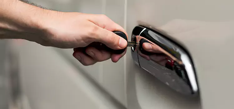 Why Choose Our Auto Locksmith Team in Leavenworth, KS?